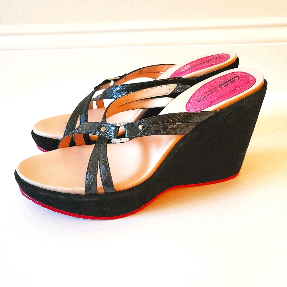 Donald pliner wedges  size 6.5